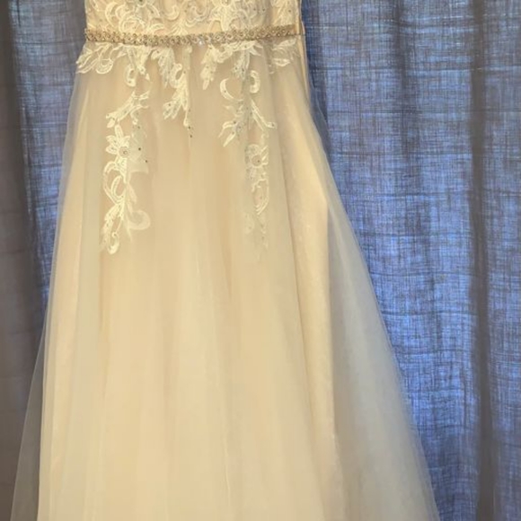 Prom Dress - Picture 4 of 6